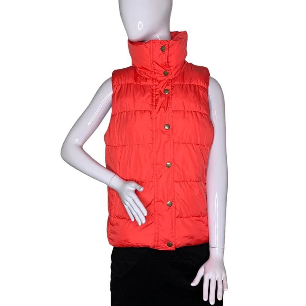 Old Navy Women Winter Coral Puffy Vest Size L Front Pockets Fleece Lining